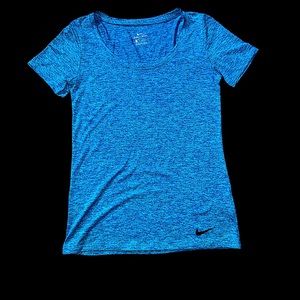 Women's Nike Dri-FIT Legend Training Tee (XS)